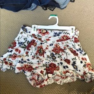 floral shorts